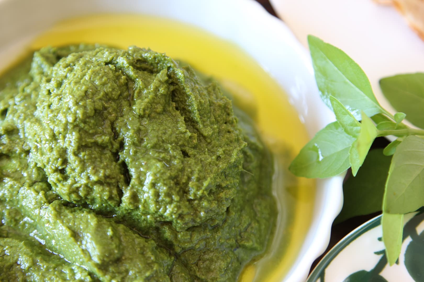 Pesto basil 11