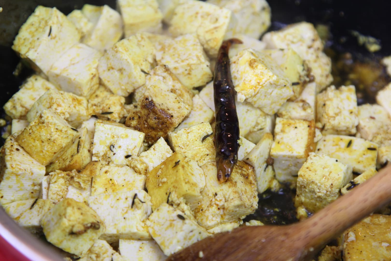 Tofu saute with spices 4